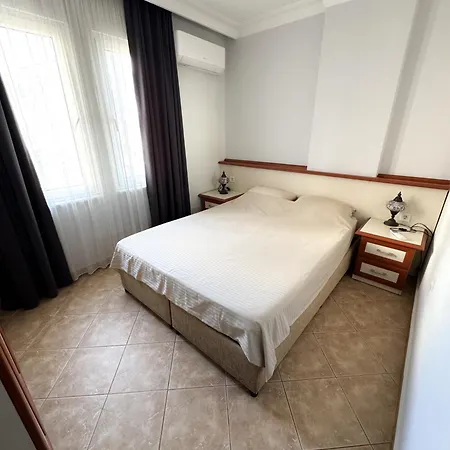 Apartment Cleopatra Damlatash